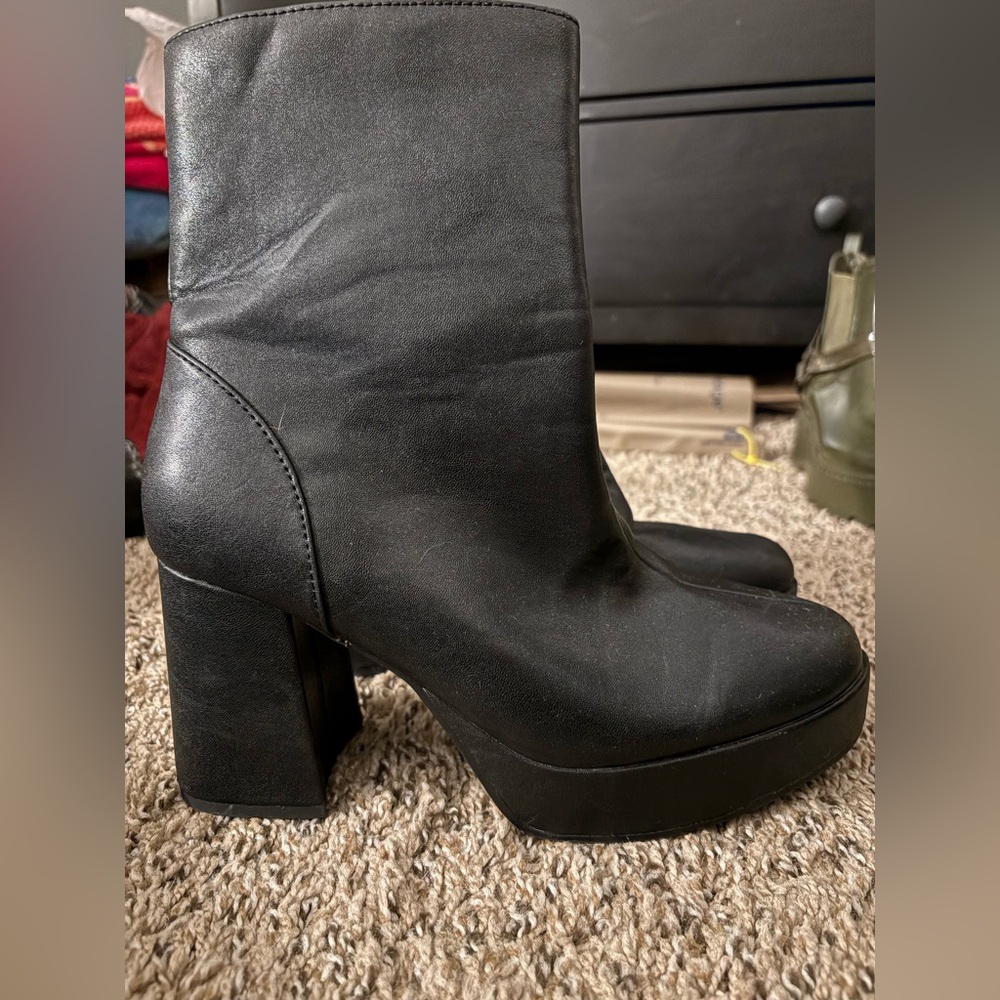 .new day  Black Platform Ankle Boots with Block Heel